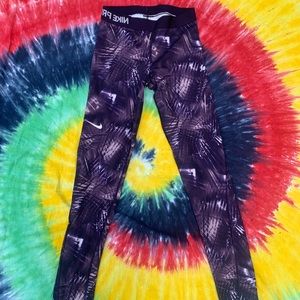 Nike dry fit workout leggings.